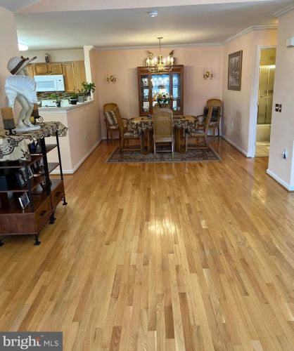 203 Pt Ct, Lawrence Township NJ  08648-2859 exterior