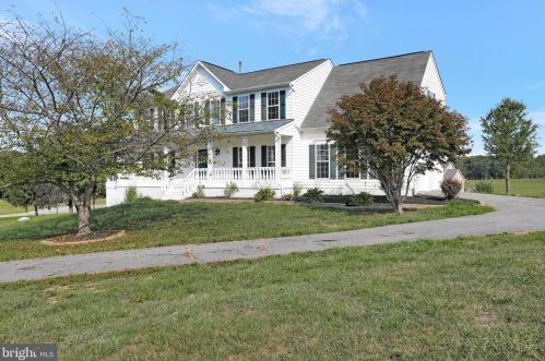 20 Cool Springs Ln, Charles Town WV  25414-4647 exterior