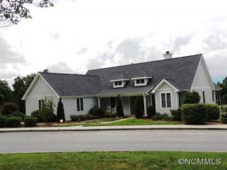 184 Dunroy Dr, Hendersonville, NC 28739-6260