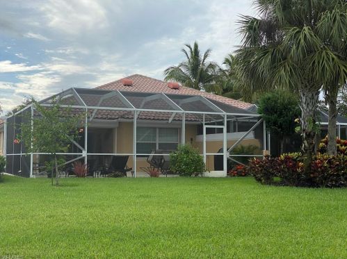 28921 Vermillion Ln, Bonita Springs, FL 34135-8592
