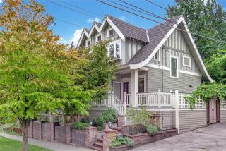 1715 Roy St, Seattle, WA 98112-3936