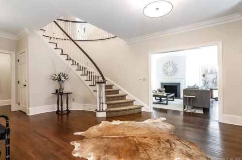 152 Marshall Ridge Rd, New Canaan, CT 06840-6137