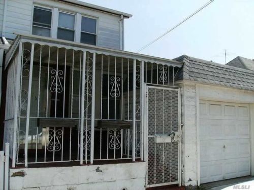10761 130th St, Jamaica, NY 11419-3131
