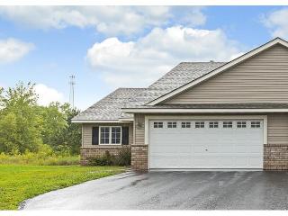 305 Wildwood Cir, Roberts, WI 54023-8634