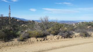 914 Lake Canyon Dr, Aguanga, CA 92536