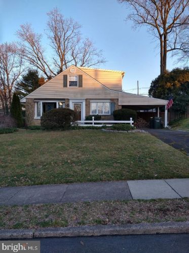 170 Sleighride Rd, Willow Grove PA  19090-1508 exterior