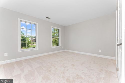 5329 Jacobs Creek Pl, Haymarket VA  20169-6152 exterior