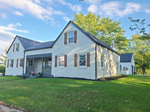 7865 Anker Dr, Sugar Grove Lake, OH 44833-9714