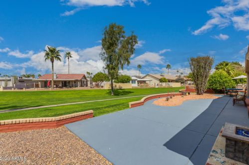 9234 Lakeside Dr, Chandler, AZ 85248-7015
