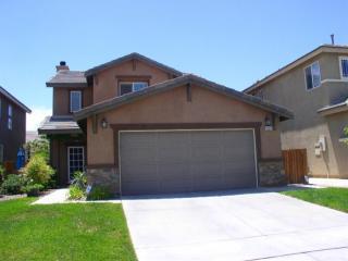 13825 Sunshine Ter, Victorville, CA 92394-7582
