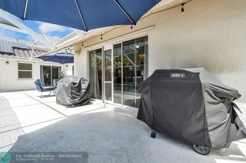 16340 11th St, Hollywood FL 33027-5115 exterior