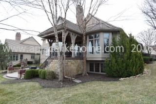 11432 High Dr, Shawnee Mission KS  66211-3068 exterior