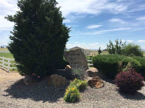 27627 Petolla Rd, Wilder, ID 83676-5743