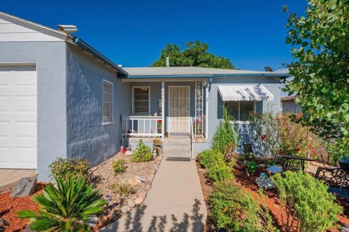 4461 Olive Ave, La Mesa CA  91942-8826 exterior