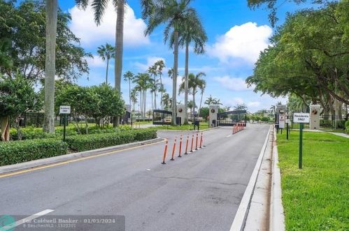 11901 20th St, Hollywood FL  33025-5616 exterior