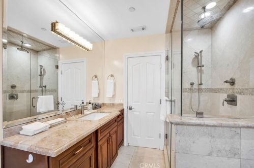 10026 Mattock Ave, Downey CA  90240-3529 exterior