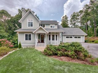 16 Beaver Creek Ln, Asheville, NC 28804-2765