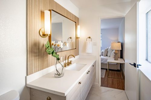 2408 Emily Ln, South San Francisco CA  94080-5263 exterior