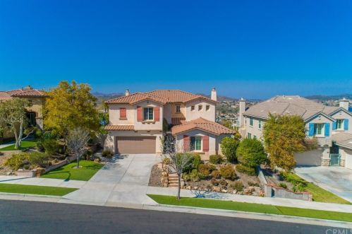 57 Via De La Valle, Lake Elsinore, CA 92532-0125
