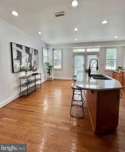 720 Taylor St, Washington DC  20017-2005 exterior