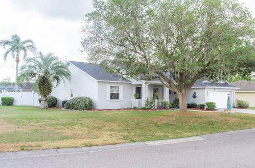 693 Jessanda Cir, Lakeland, FL 33813-2682