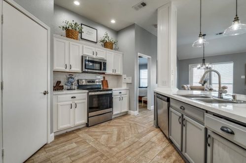 1101 Chute One Ct, Midlothian, TX 76063-5731