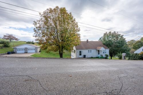 2318 Baloh St, Claridge, PA 15623-1906