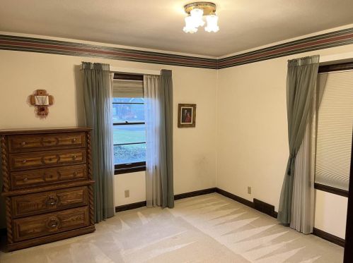 1462 Lakeshore Dr, Menasha WI  54952-1326 exterior