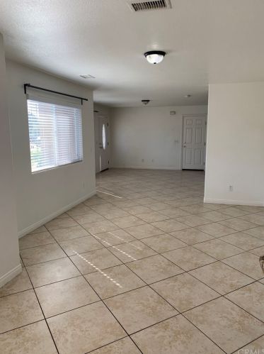 8630 Elba St, Pico Rivera, CA 90660-2330