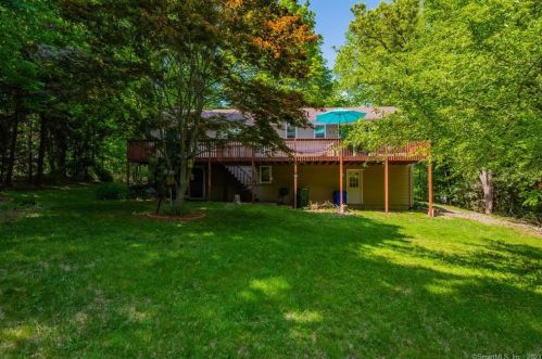 89 Abbey Rd, East Hampton, CT 06424-2102