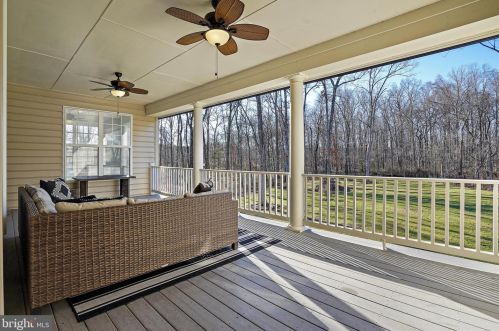 16143 Jordan Crest Ct, Haymarket VA  20169-4943 exterior