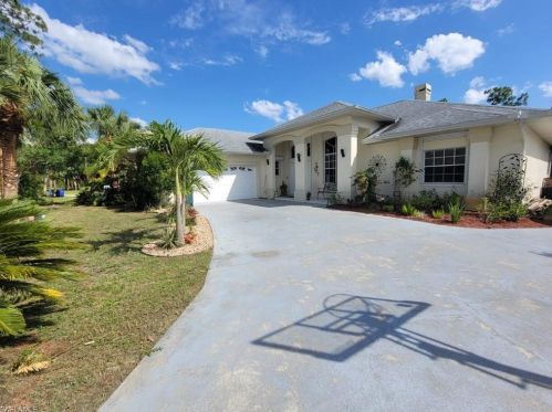 1704 9th St, Lehigh Acres, FL 33972-8243