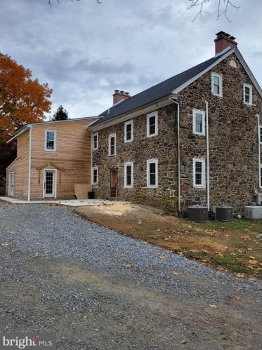 245 Mansion Rd, Marsh, PA 19520-8706