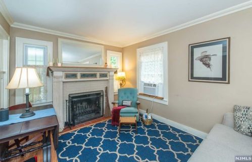 15 Columbus Ave, Harrington Park, NJ 07640-1805