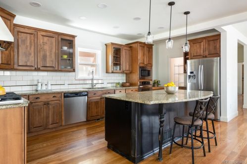 90 Pearl St, Denver CO 80209-4223 exterior