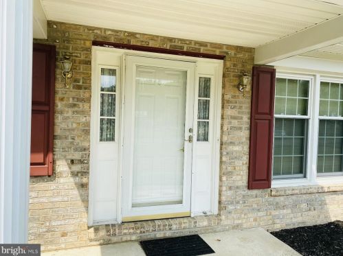 4 Pamela Pl, Bear, DE 19701-2057