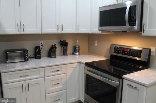 704 Independence Blvd, Dover DE  19904-2658 exterior