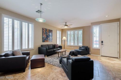 2076 Riviera Dr, Chandler, AZ 85249-4867