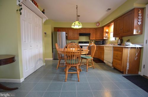 350 Hedge Rd, Marsh, PA 19520-9006