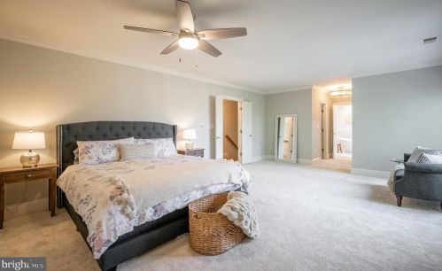 281 Golden Woods Ct, Great Falls VA  22066-4152 exterior