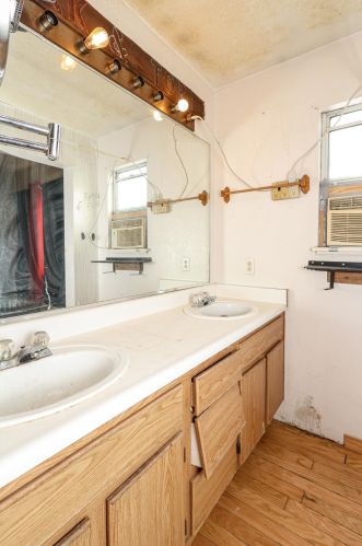 1011 Grackle Ct, Newman CA  95360-1861 exterior