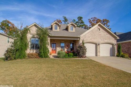 133 Summit Dr, North Little Rock, AR 72113-5940