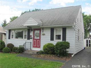 304 Roxford Rd, Syracuse, NY 13208-1946