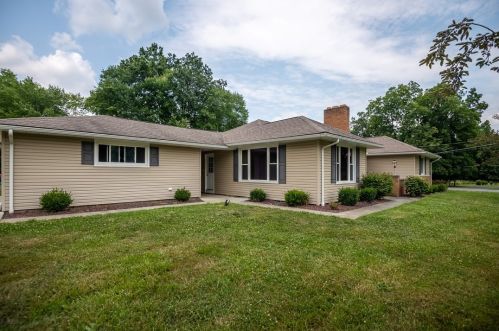 3175 Maplewood Dr, Hermitage, PA 16150-9249