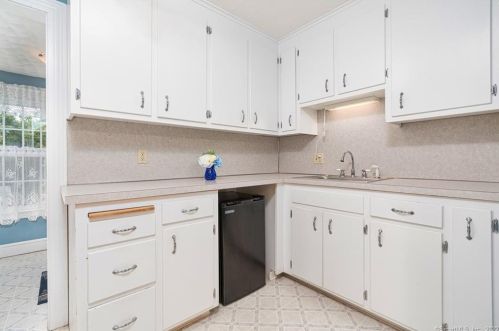 433 Newfield St, Middletown CT 06457-1830 exterior