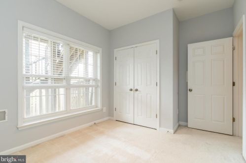 15017 Danube Way, Haymarket VA  20169-3321 exterior