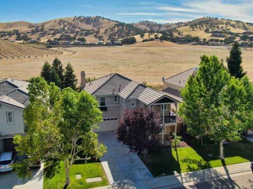 9537 California Oak Cir, Grayson CA  95363-8915 exterior