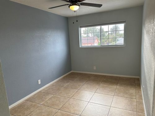 1712 Cherry Ave, Long Beach CA  90806-5821 exterior