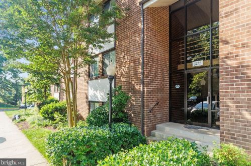 1414 Northgate Sq, Herndon, VA 20190-3730