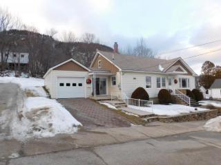 665 3rd Ave, Berlin, NH 03570-1658